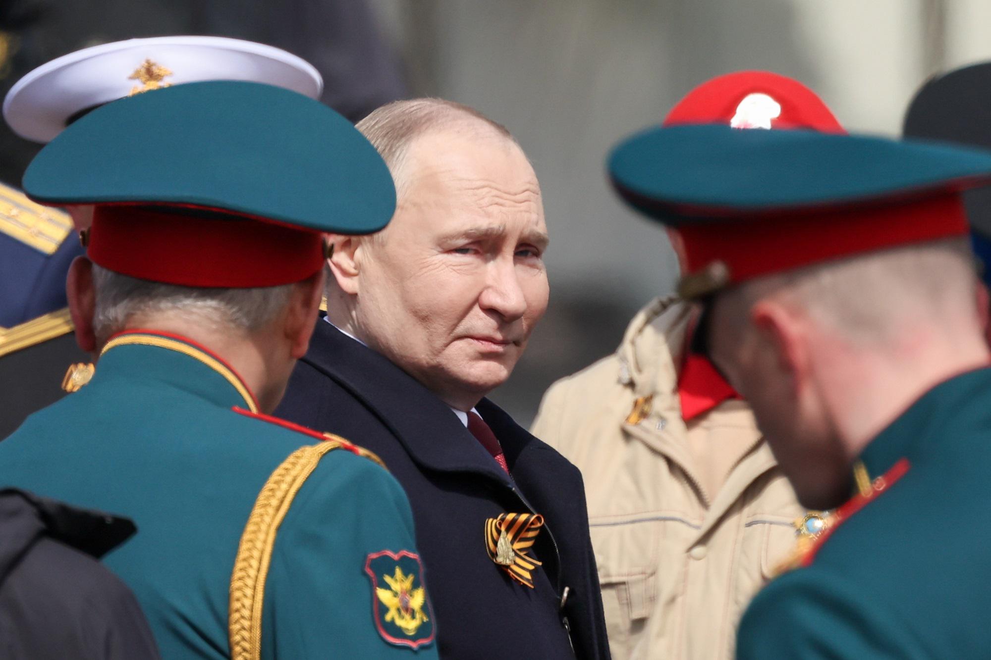 Putin - Russia aumenta misure di sicurezza per proteggere presidente