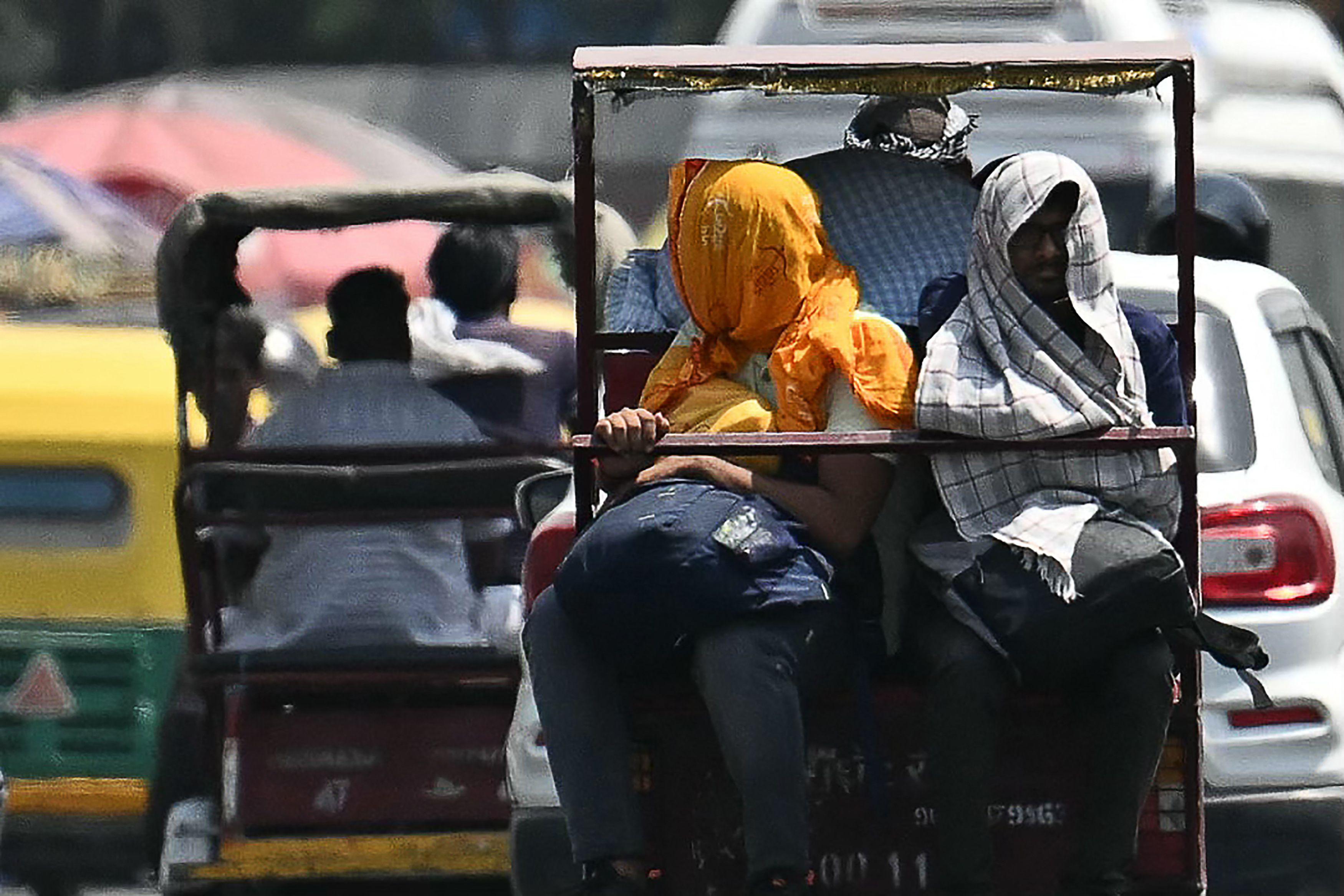 India stifles from the sweltering heat, capital city of New Delhi reaches scorching temperatures of 50 degrees