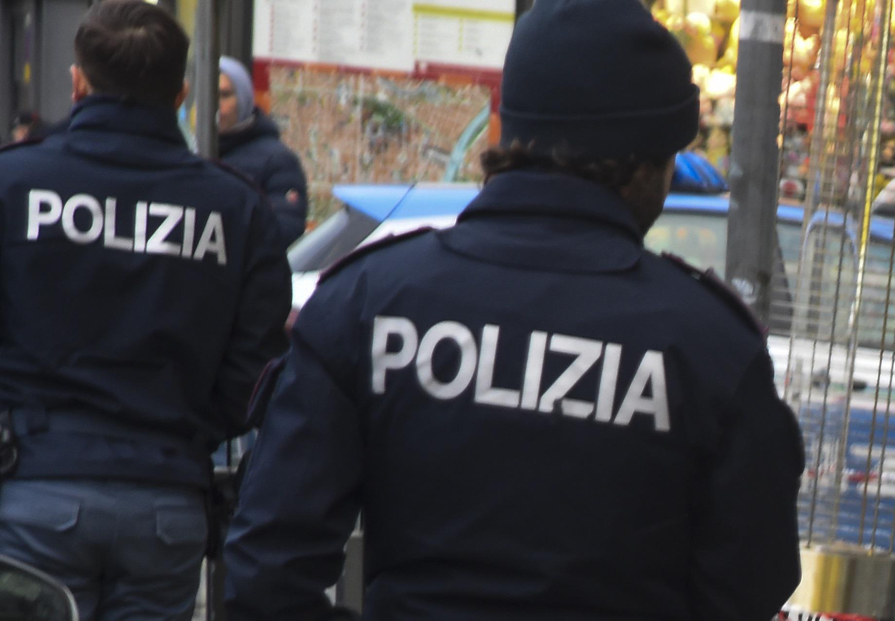 Messina - 19enne trovato morto in strada: ha evidente ferita da arma da fuoco