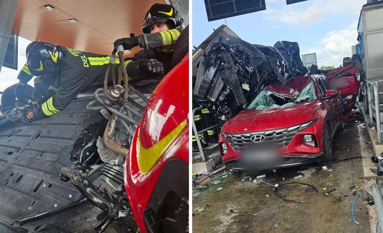 Le immagini dello schianto, foto dei vigili del fuoco