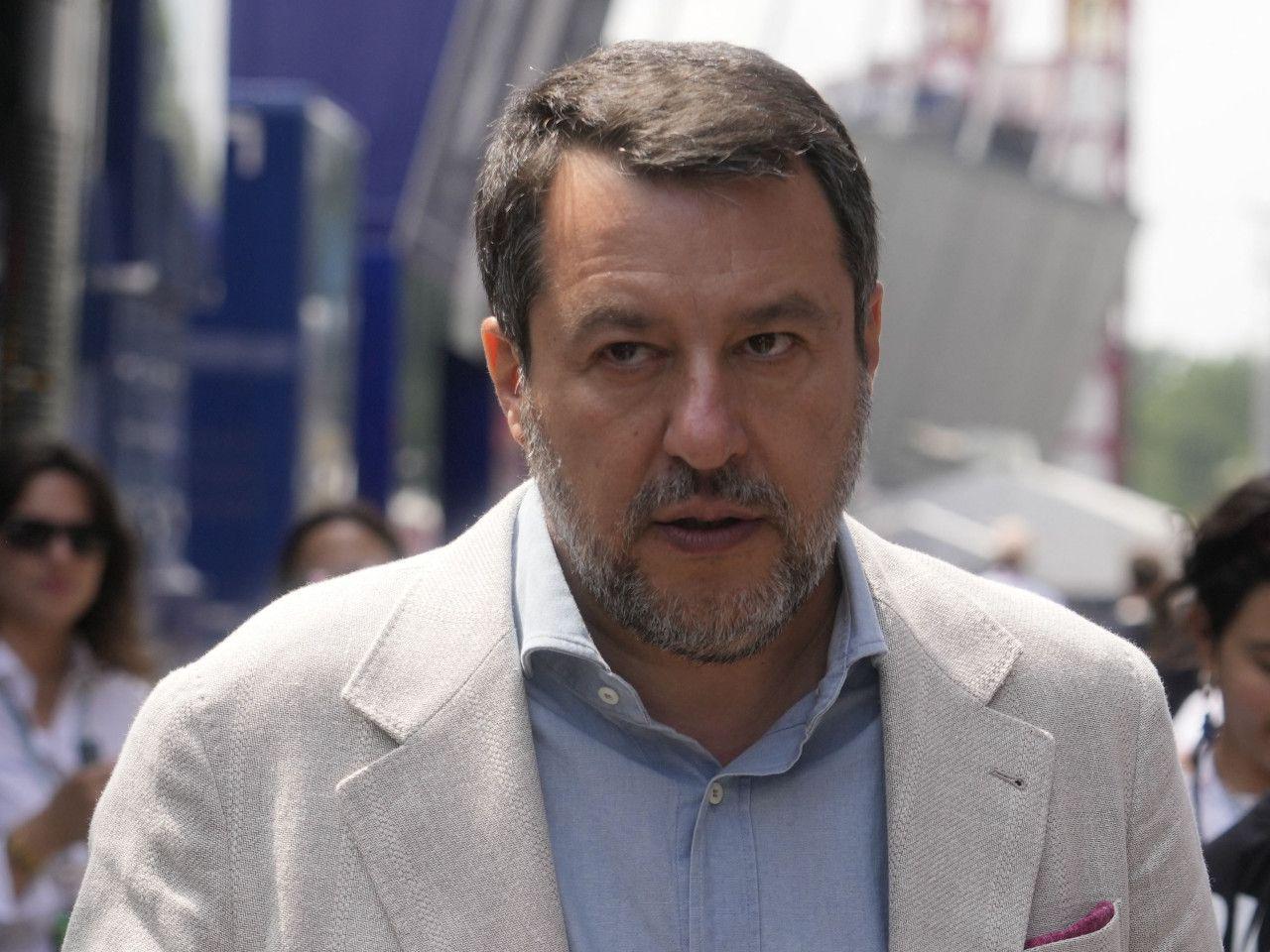Salvini e lo scherzo telefonico di Fedez: Sciocchino - - -