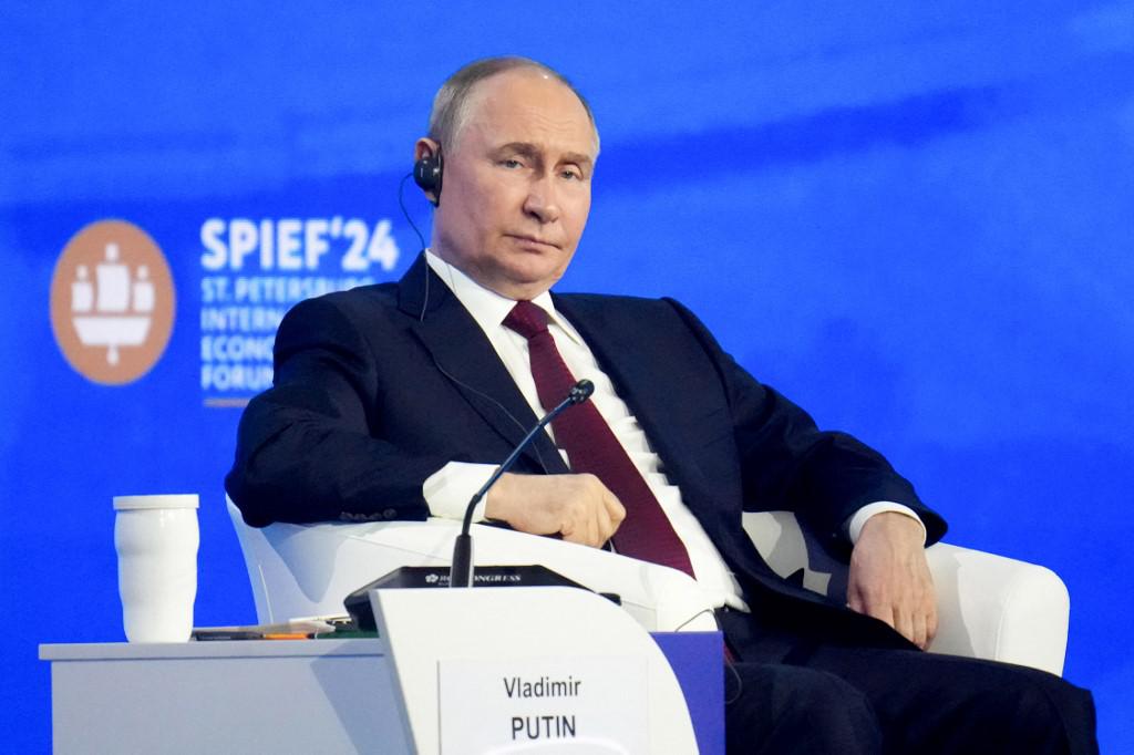 Russia - Putin: Con armi nucleari vittoria più facile ma non le useremo