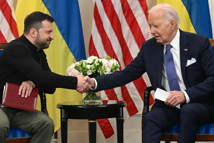 Volodymyr Zelensky e Joe Biden (Afp)