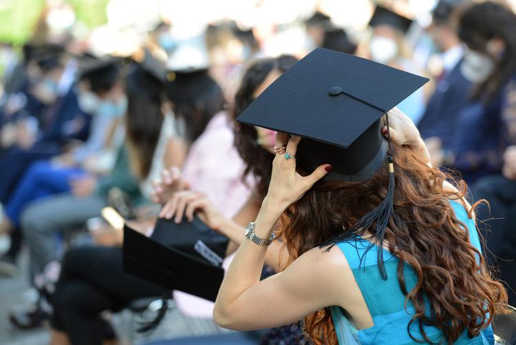 Cerimonia di laurea (Fotogramma/Ipa)