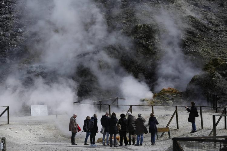 Vulcano ai Campi Flegrei - Fotogramma