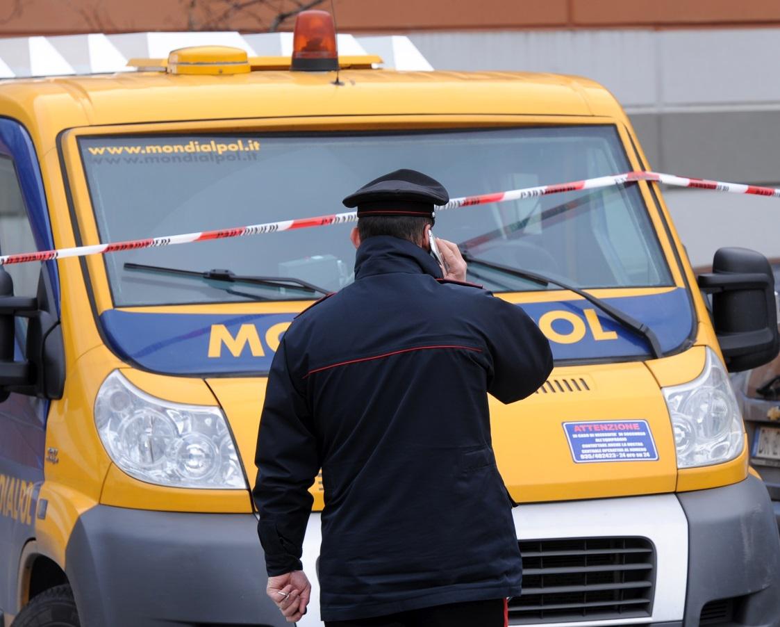 Sassari - assalto al caveau Mondialpol: spari e auto date alle fiamme