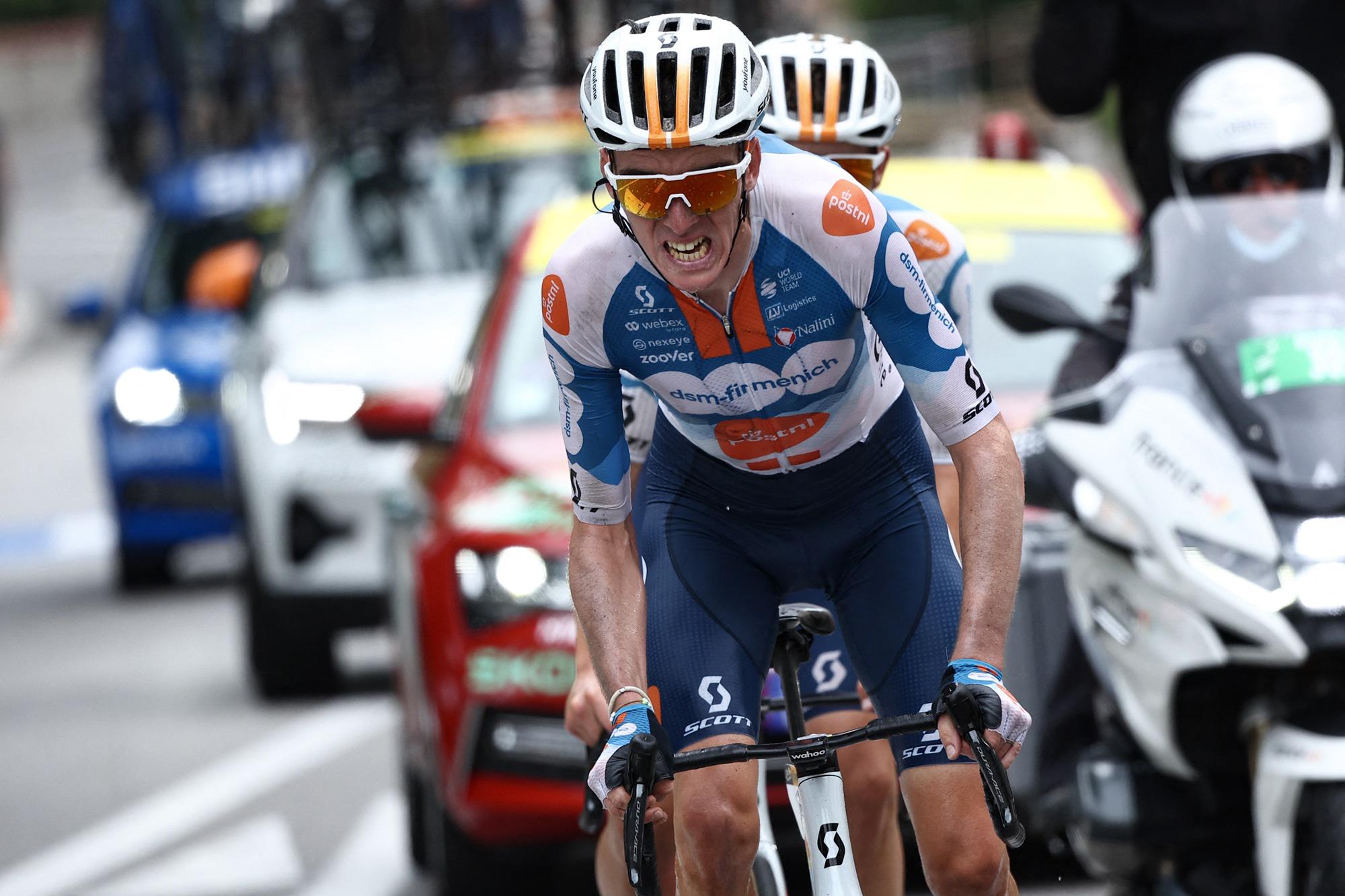 Tour de France - Bardet vince la prima tappa e conquista la maglia gialla