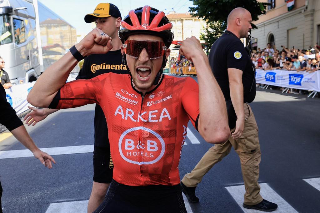 Tour de France - Vauquelin vince seconda tappa e Pogacar nuova maglia gialla
