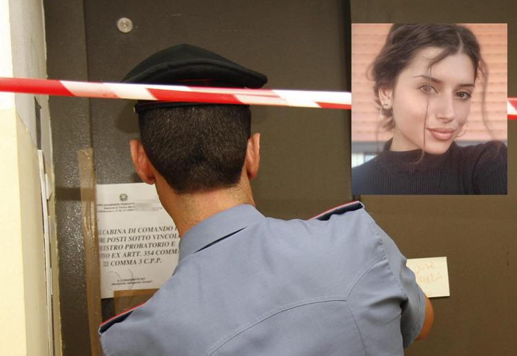 Carabinieri con ascensore sotto sequestro, immagine repertorio (Fotogramma).  In alto la vittima, foto dalla sua pagina Facebook