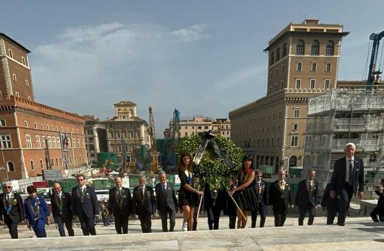 Rotary, l'omaggio dei governatori italiani al Milite ignoto