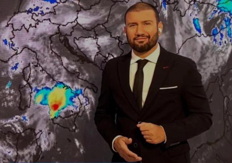 Omofobia, meteorologo tv aggredito a Roma: "Fate schifo, siete malati"