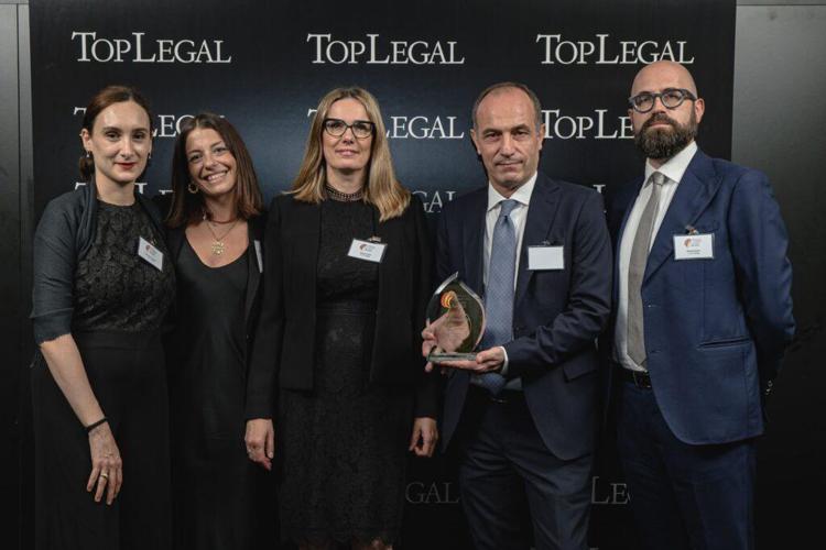 Gruppo Cap premiata con TopLegal Awards nella categoria 'public utilities legal team'