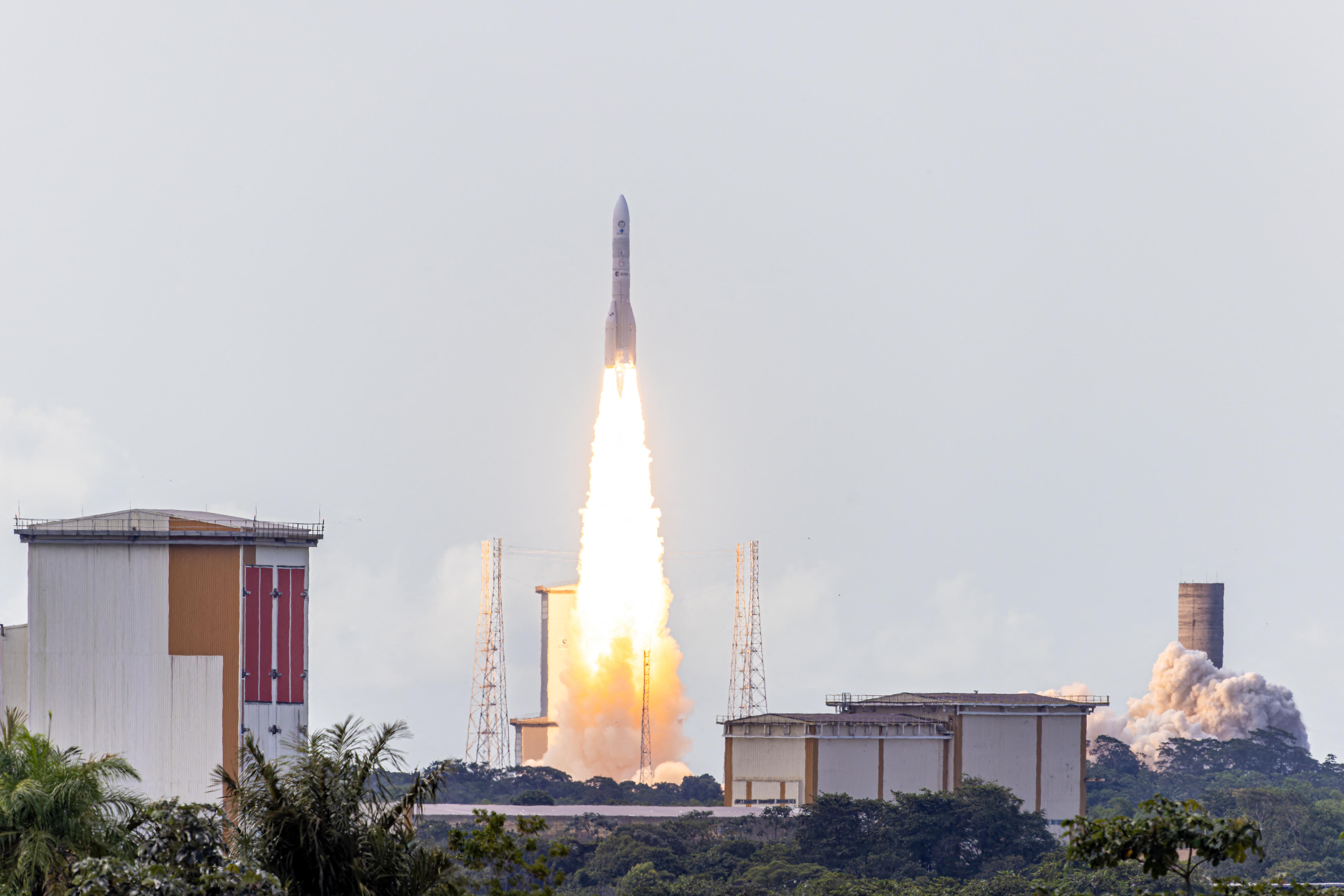 Ariane 6 - partito il nuovo razzo europeo: sarà la chiave per lo Spazio