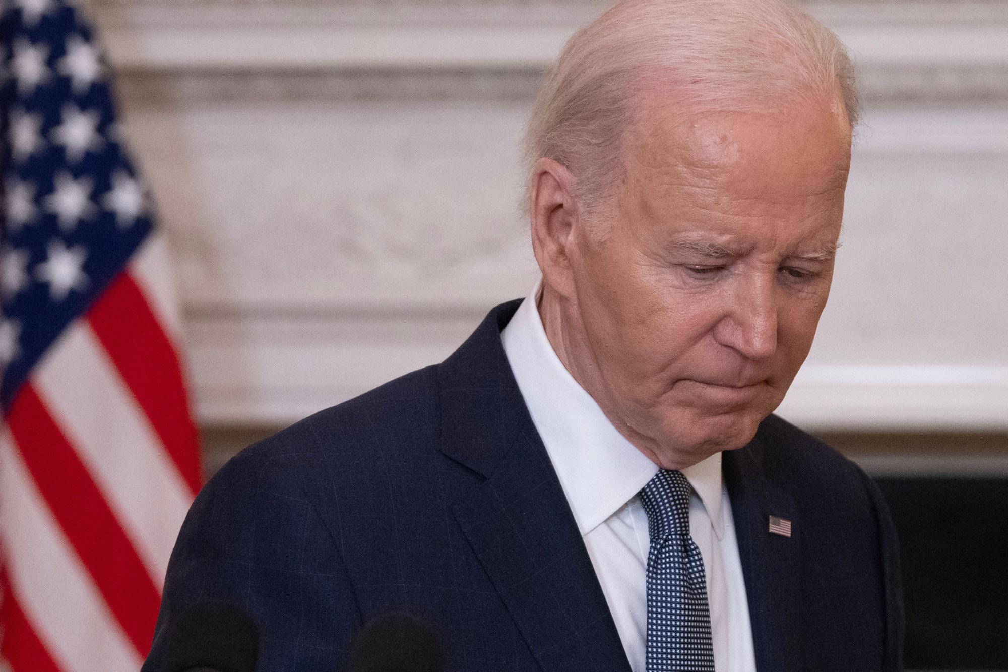Biden - cresce pressing: le ore più difficili del presidente - Ma lui tira dritto