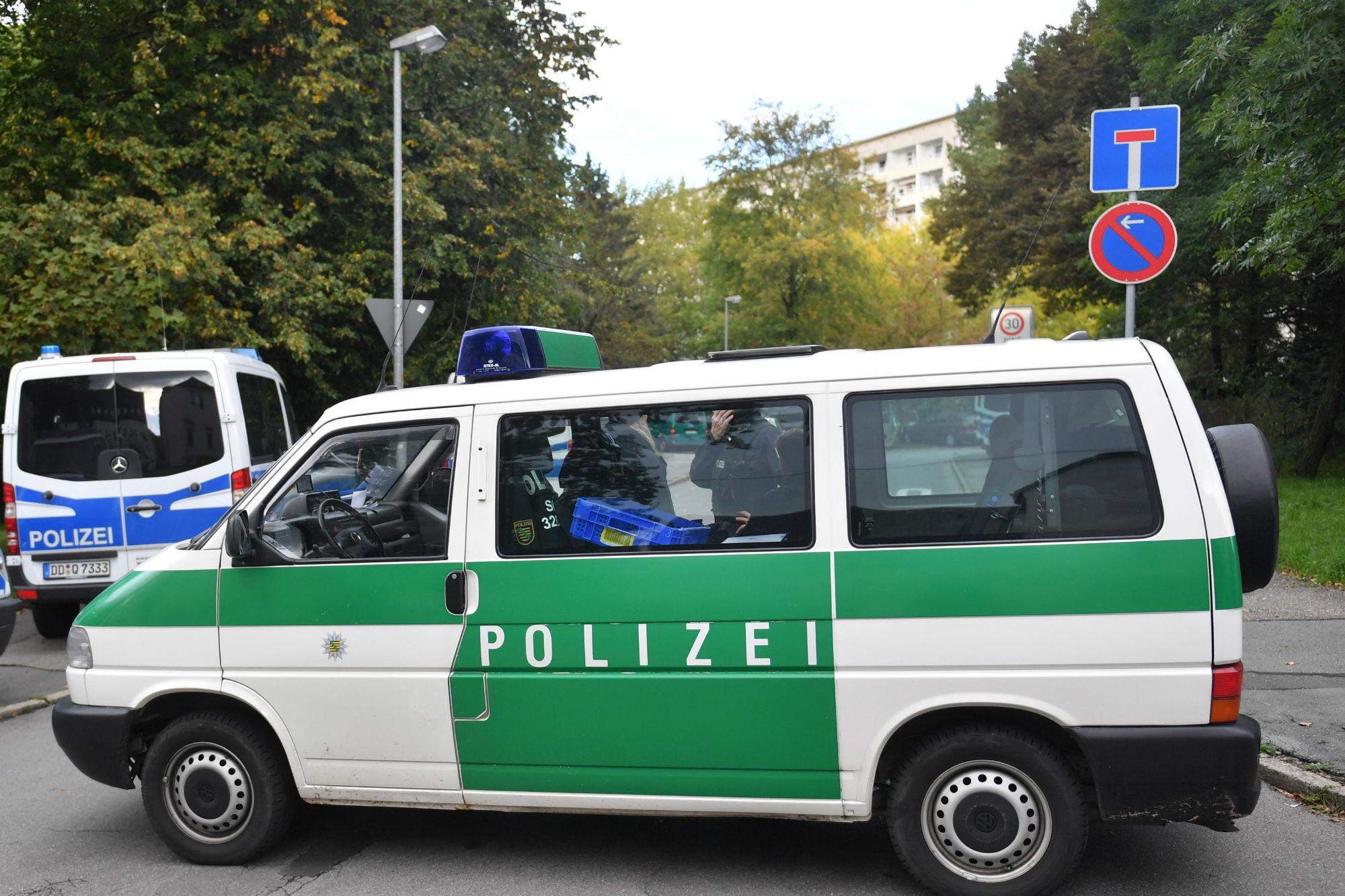Germania - sparatoria a Lautlingen: cacciatore uccide 3 familiari e si suicida