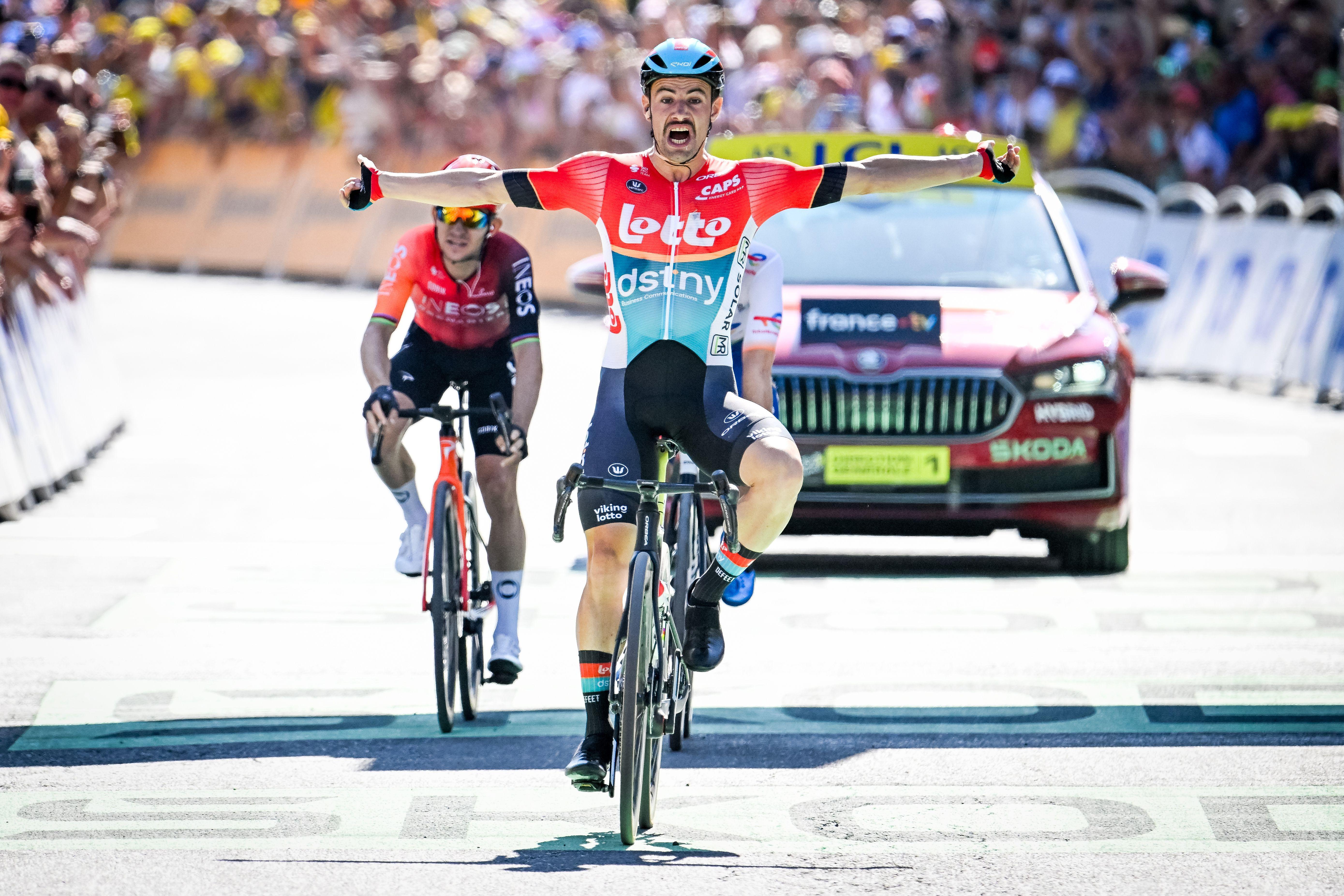 Tour de France - 18esima tappa a Campenaerts - Pogacar sempre maglia gialla