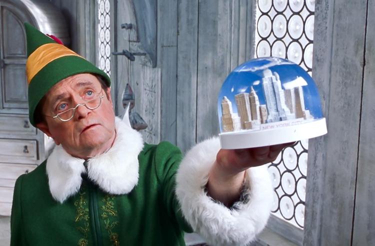 Bob Newhart in 'Elf' - Fotogramma /Ipa