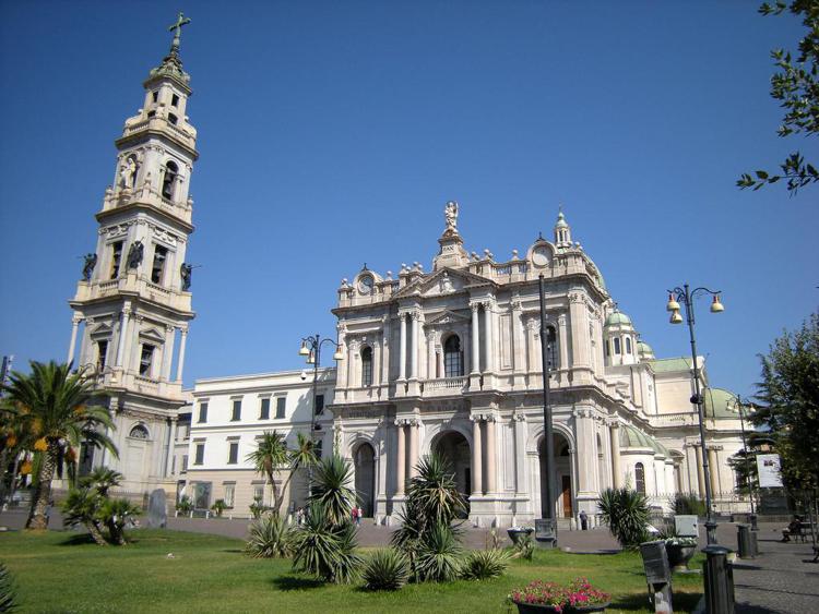 Il Santuario della Beata Maria Vergine del Santo Rosario di Pompei  - Wikipedia/ 