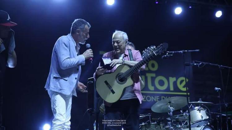 Toquinho a Terni riceve il Premio “Io sono una persona per bene” e incanta il pubblico con la sua Bossa Nova