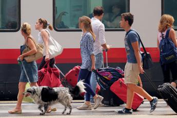 Psichiatra, ‘in occidente vacanze attenuano paura guerra, sono anestetico’