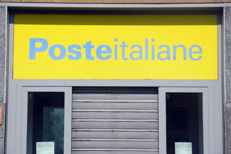 Poste, verso la carbon neutrality con flotta a basse emissioni ed energia 'green'