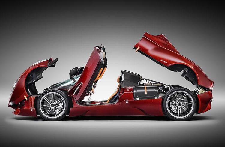 Pagani Utopia Roadster: la scoperta con un cuore a 12 cilindri