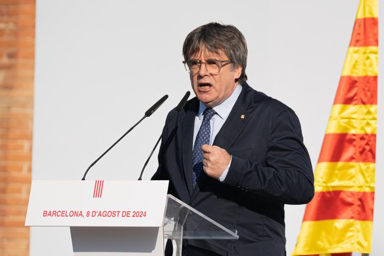 Spagna, scatta l'operazione 'Gabbia' per catturare Puigdemont