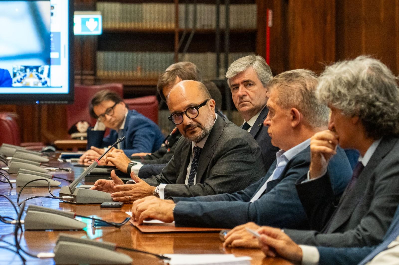 Ferragosto di lavoro al Collegio Romano - Sangiuliano convoca direttori anche quest