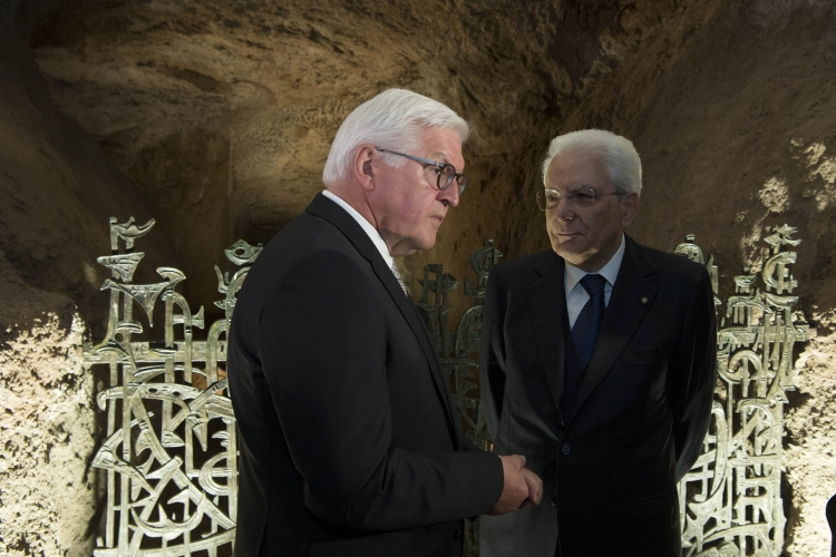 Mattarella e Steinmeier visitano il Mausoleo Ardeatino