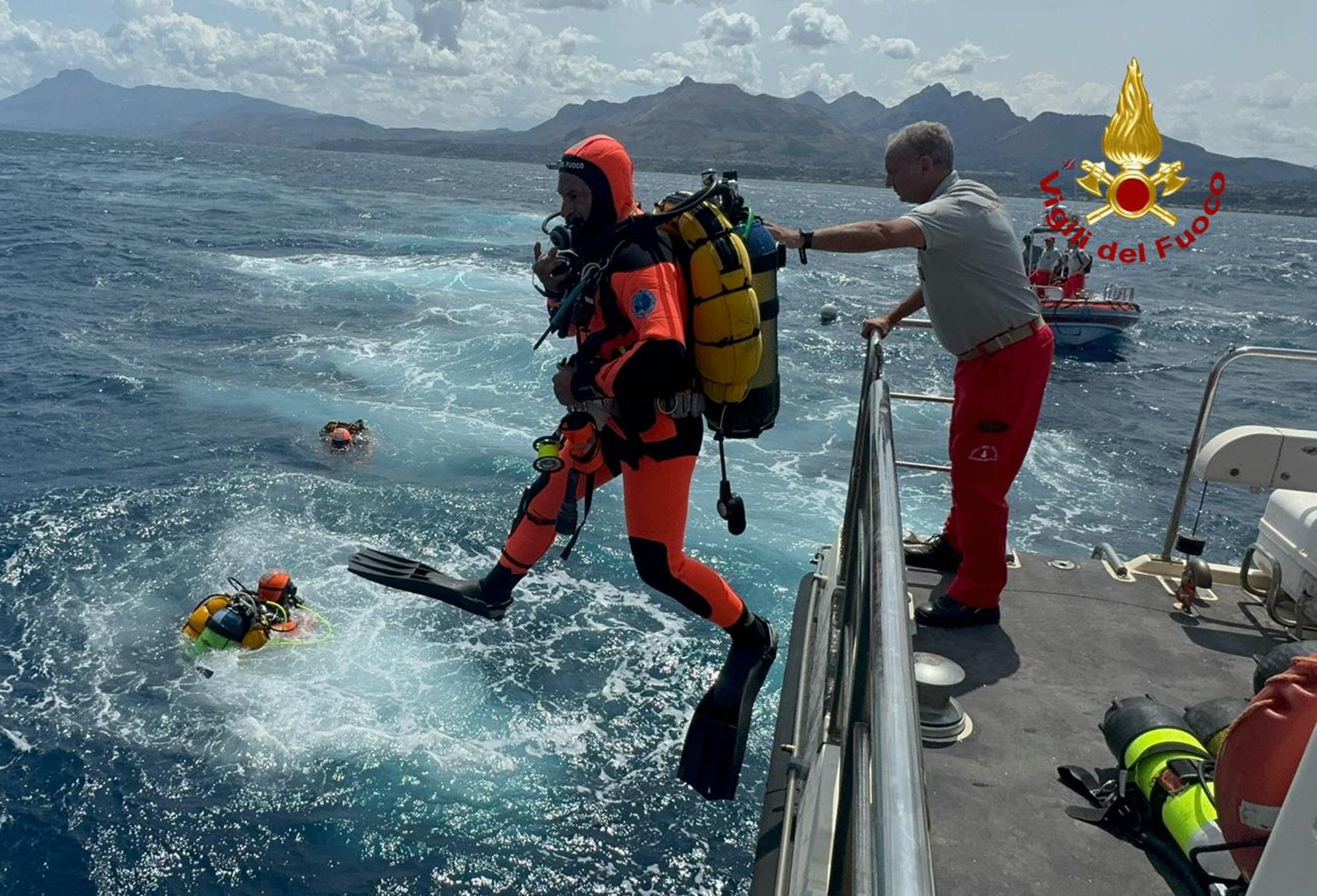 Naufragio a Palermo - continuano le ricerche dei 6 dispersi