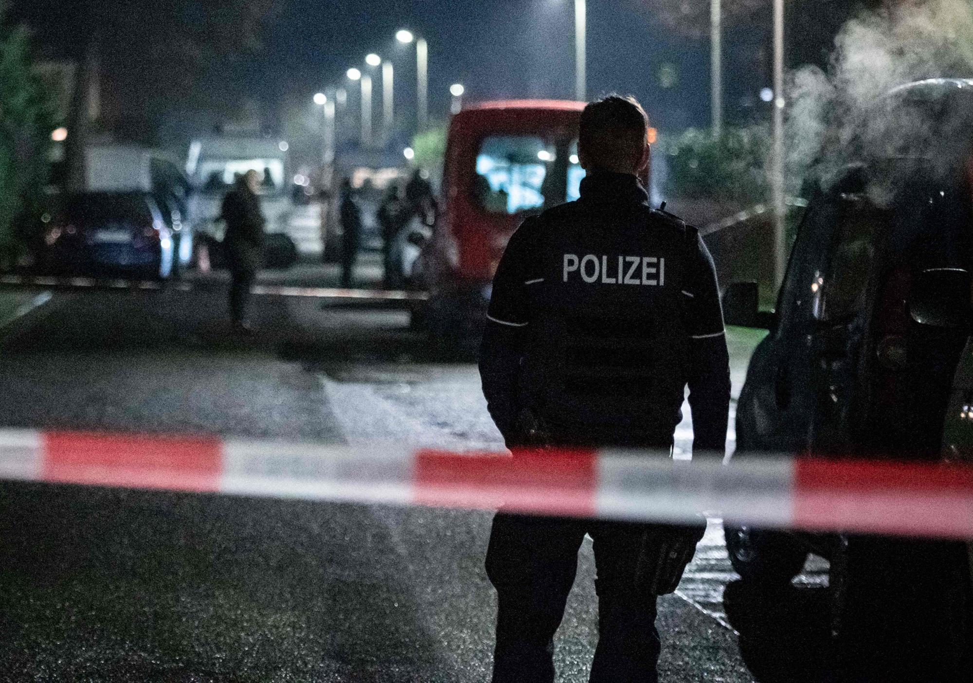 Germania - attacco con coltello a Solingen: morti e feriti alla festa cittadina