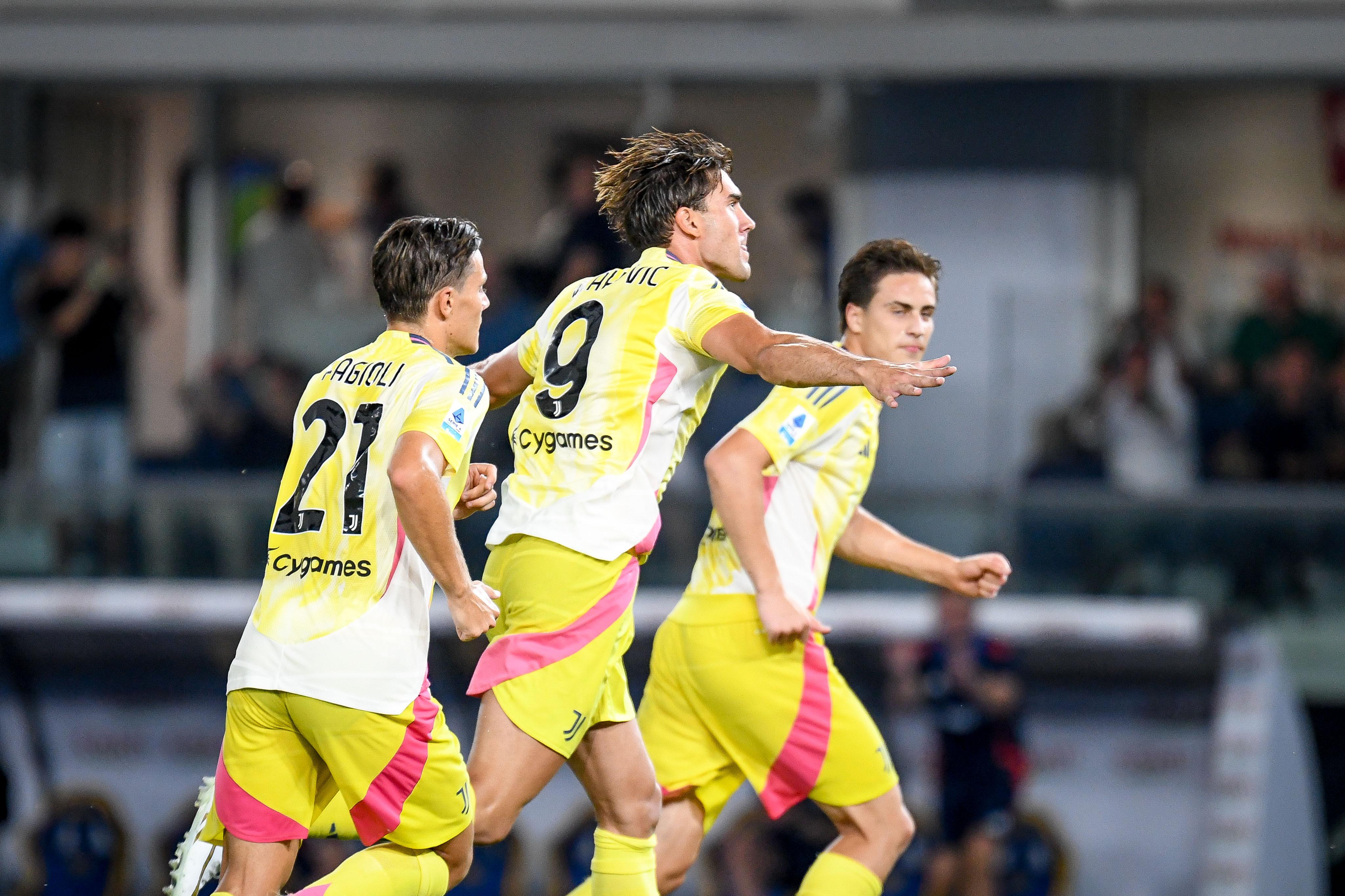 Verona-Juve 0-3 - doppietta Vlahovic e gol di Savona: bianconeri primi da soli