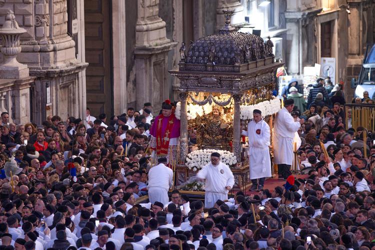 Processione - Fotogramma