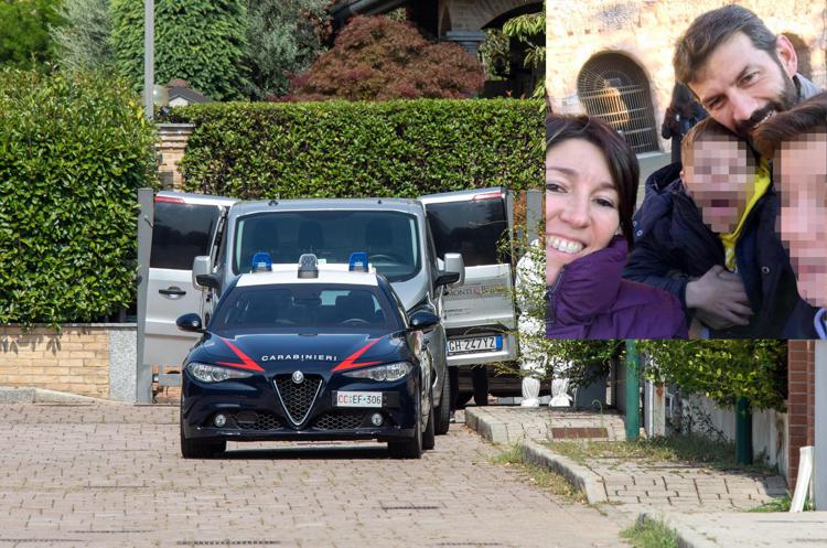 Carabinieri sul luogo della strage di famiglia a Paderno Dugnano - (Fotogramma)