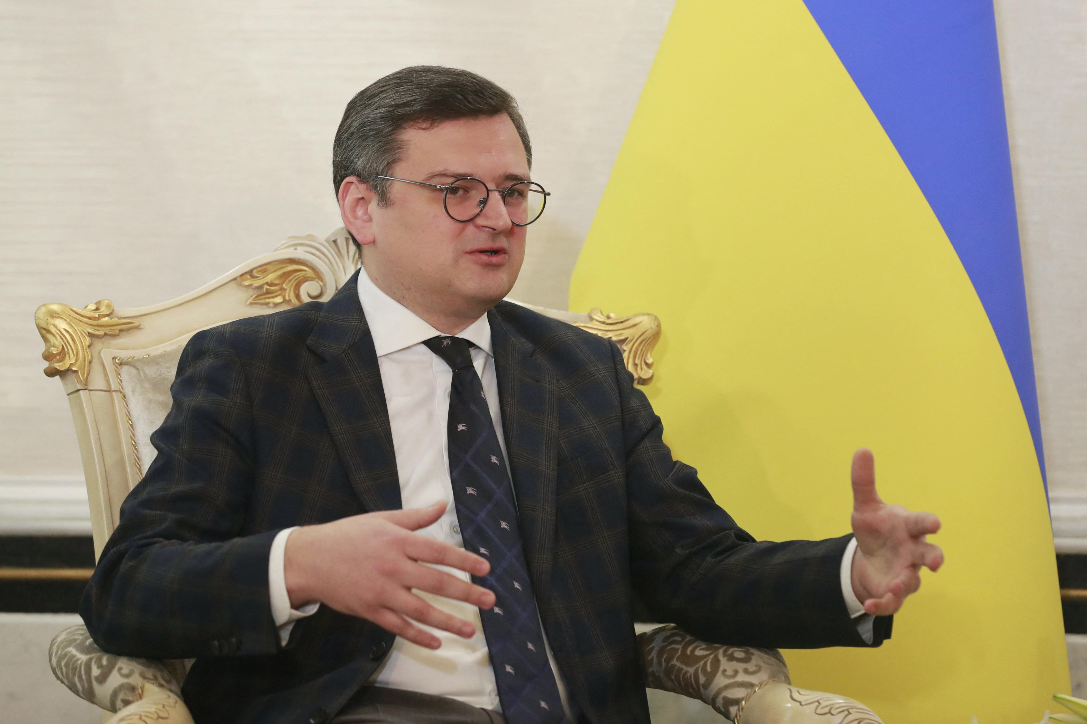 Ucraina - Zelensky cambia il governo: Kuleba a Bruxelles?