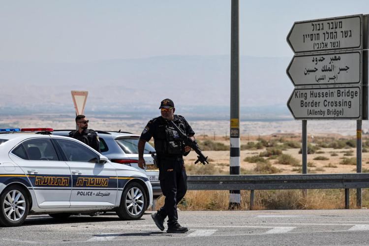 Attacco al valico di Allenby, al confine con la Giordania - (Afp)