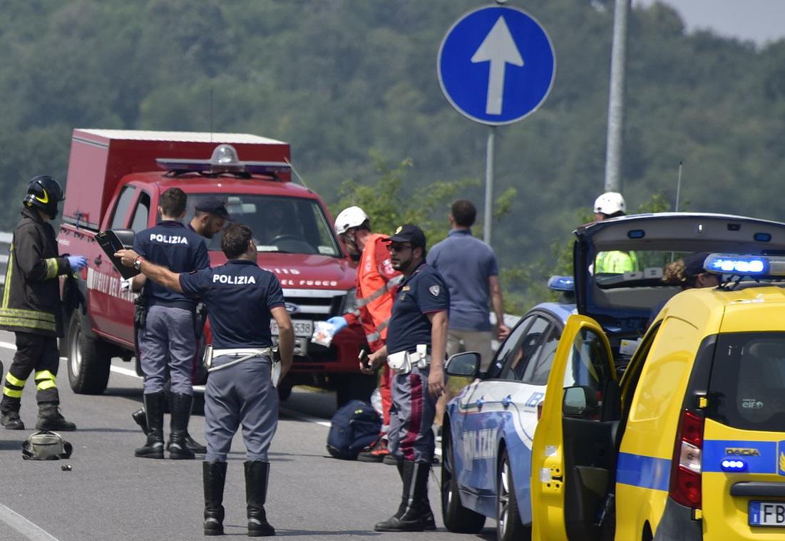 Verona - 80enne contromano su Statale: morto in frontale con tir