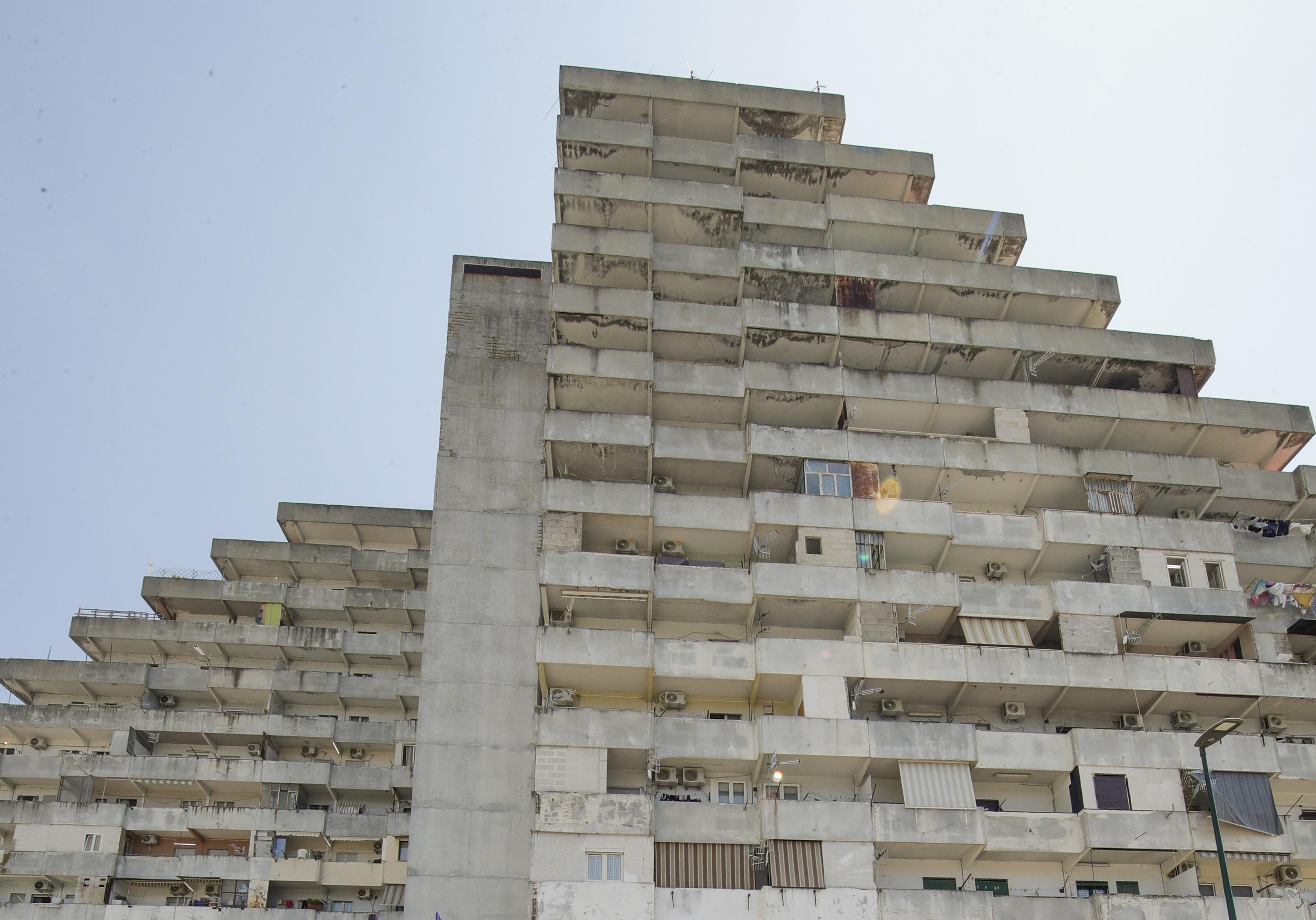 Vele di Scampia - sgombero immediato di oltre 50 case: le ordinanze