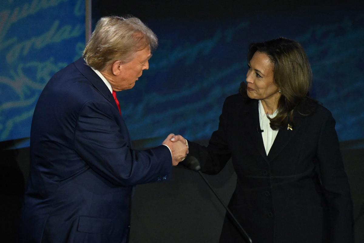 Harris-Trump - dibattito tv si apre con stretta di mano: il 