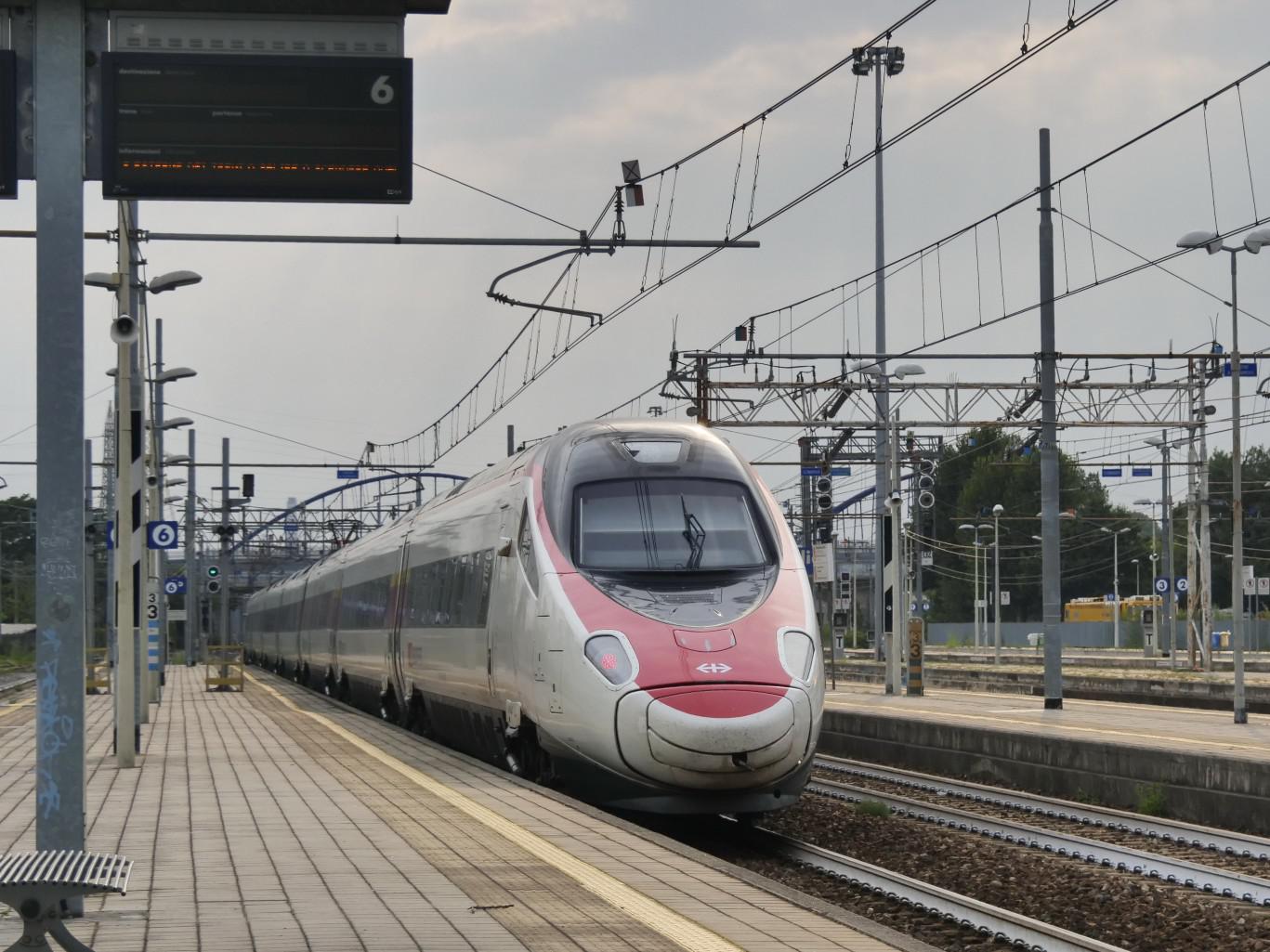 Treni - circolazione rallentata su Roma: ritardi fino a un