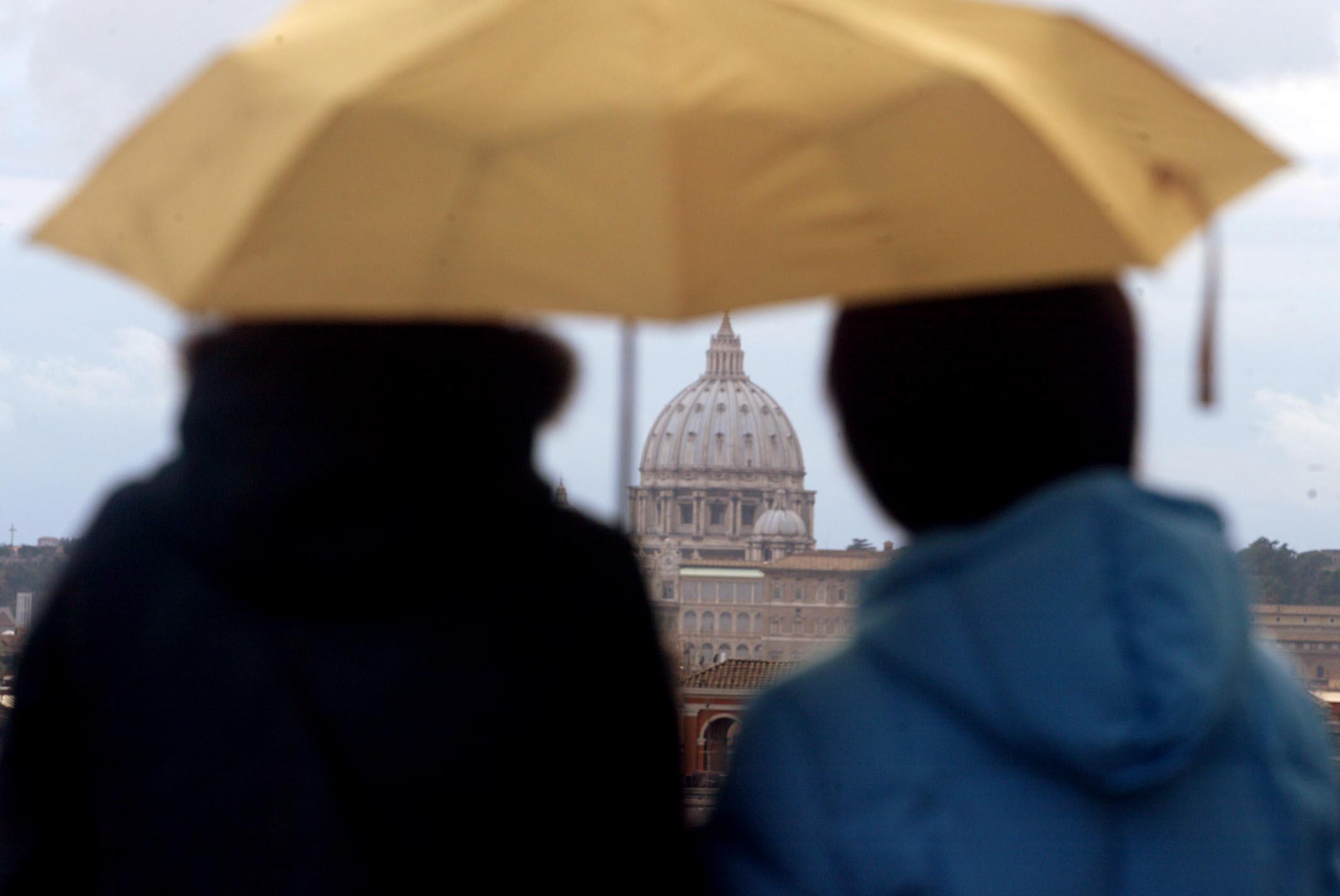 Allerta meteo a Roma: forti piogge - raffiche di vento e grandine