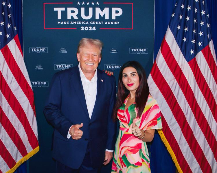 Donald Trump e Laura Loomer - (Foto da X)