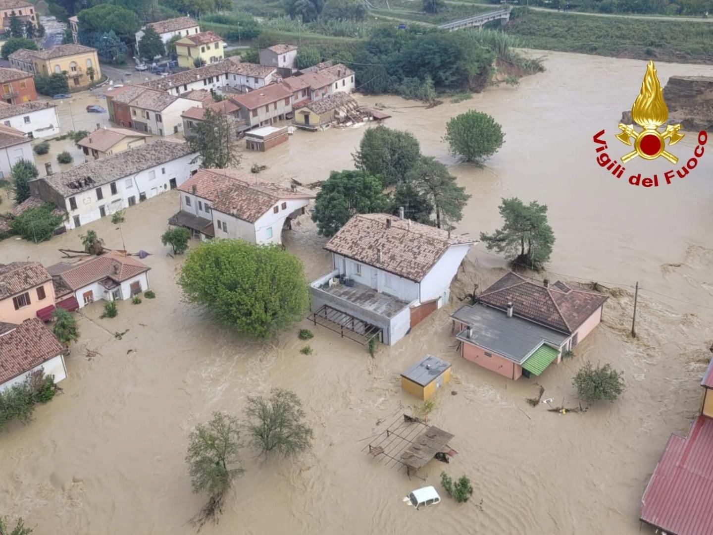 Maltempo e alluvione - allerta rossa in Romagna e nel Bolognese