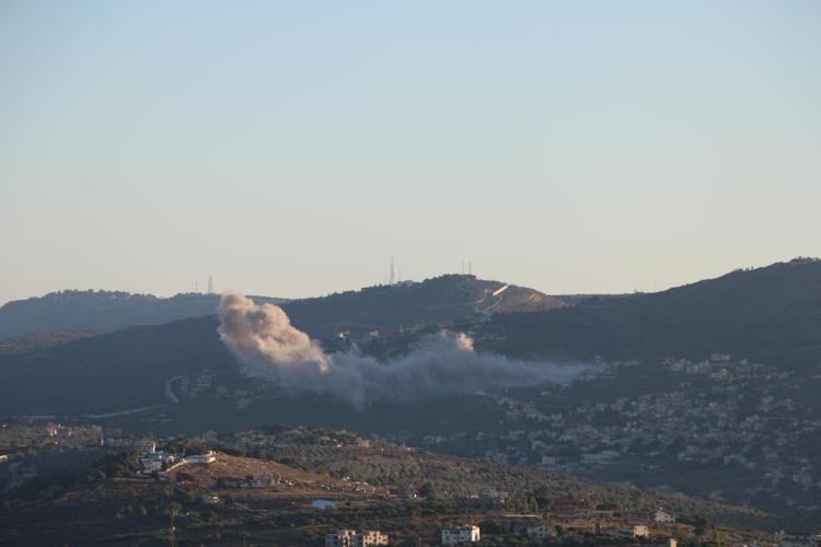 Israele, ondata di raid in Libano contro Hezbollah: è allarme escalation