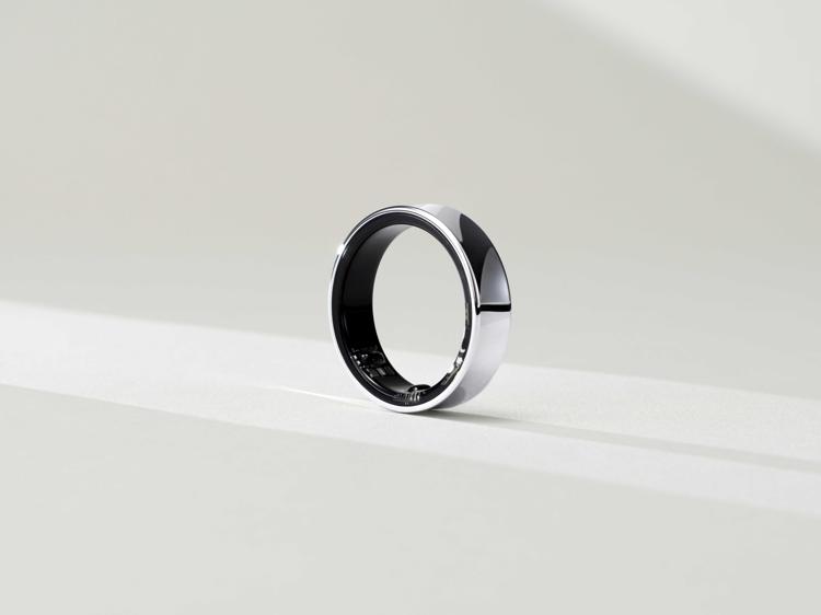 Galaxy Ring, l'anello hi-tech di Samsung disponibile in Italia