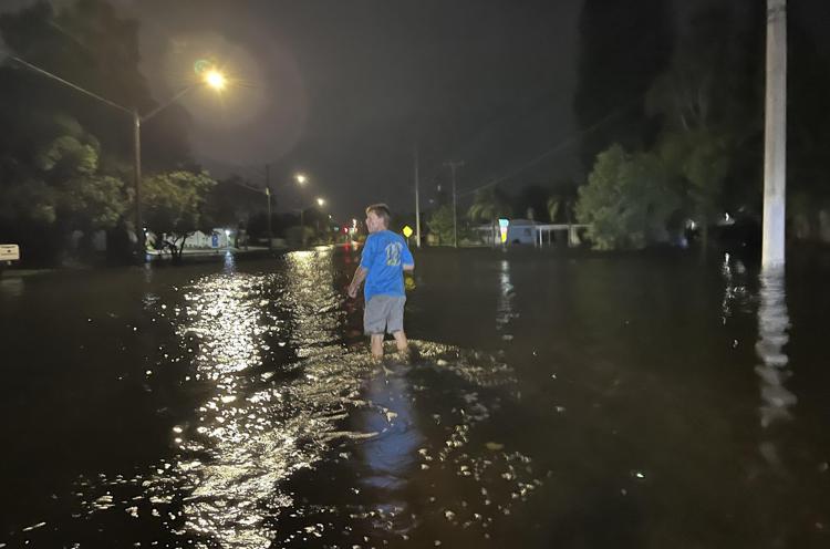 Uragano Helene si abbatte sugli Usa, 3 morti: oltre un milione senza elettricità in Florida