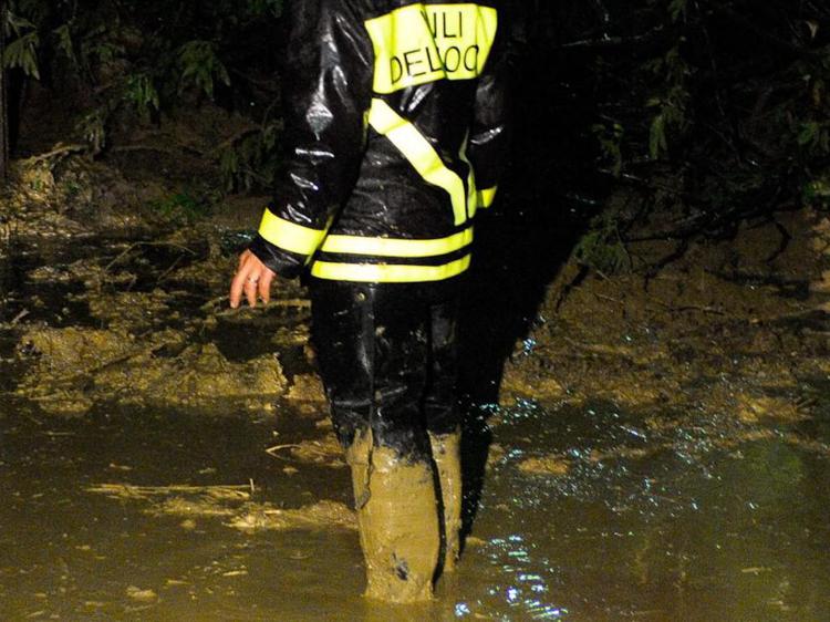 Frana in Val Seriana, isolata frazione di Gorno. Sindaco: "Ho rischiato di essere travolto"