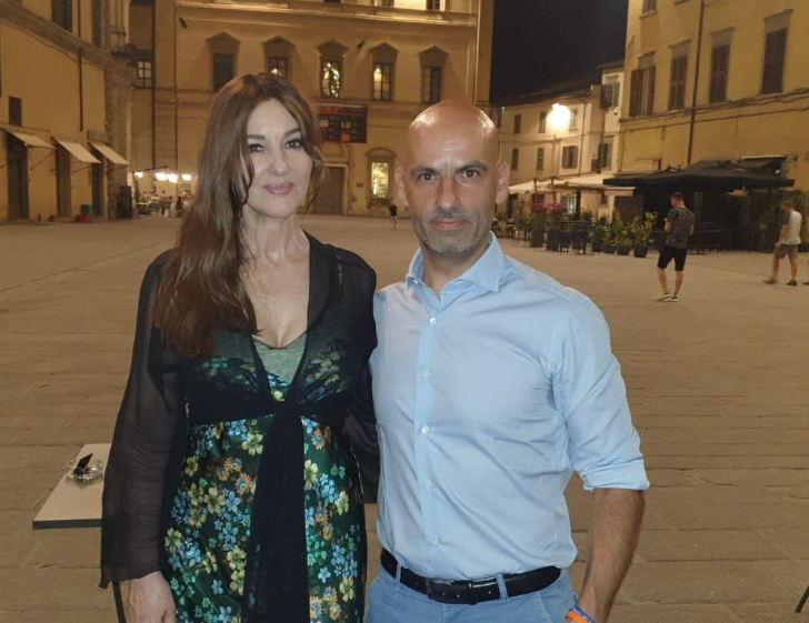 Monica Bellucci compie 60 anni - gli auguri di Città di Castello: Ti abbiamo vista spiccare il volo