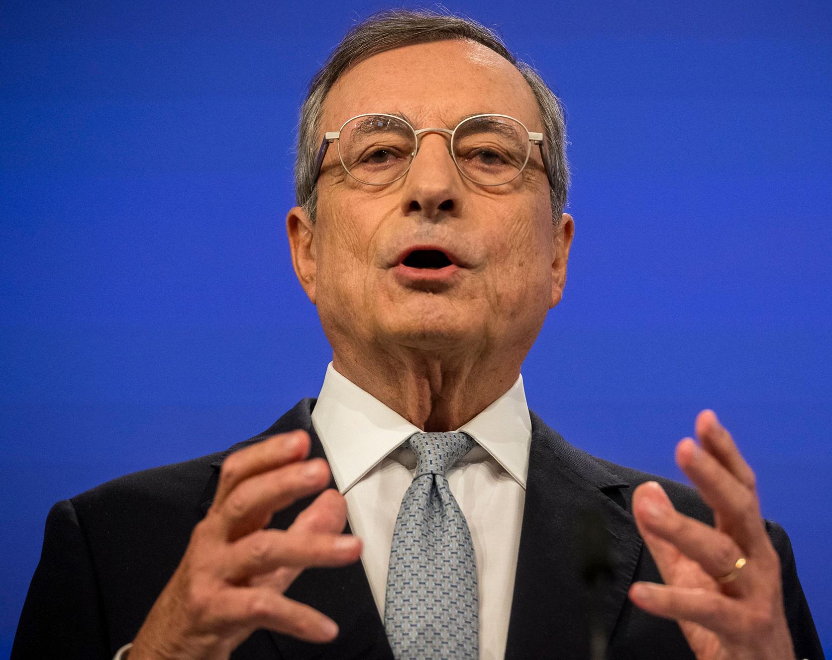 Ue - Draghi: Singoli Paesi troppo piccoli per affrontare sfide