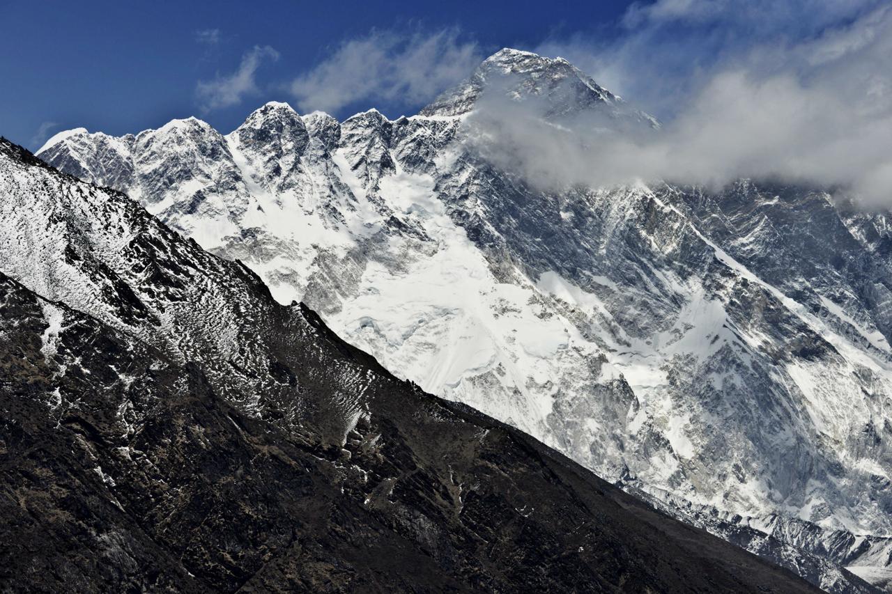 Il monte Everest diventa ancora più alto - lo studio a sorpresa